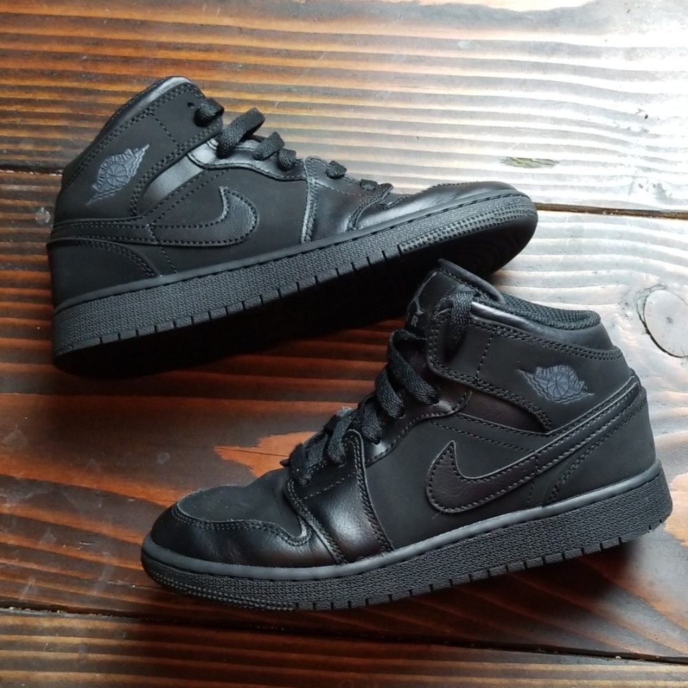 Jordan Air 1 Mid Boys - Black 4Y